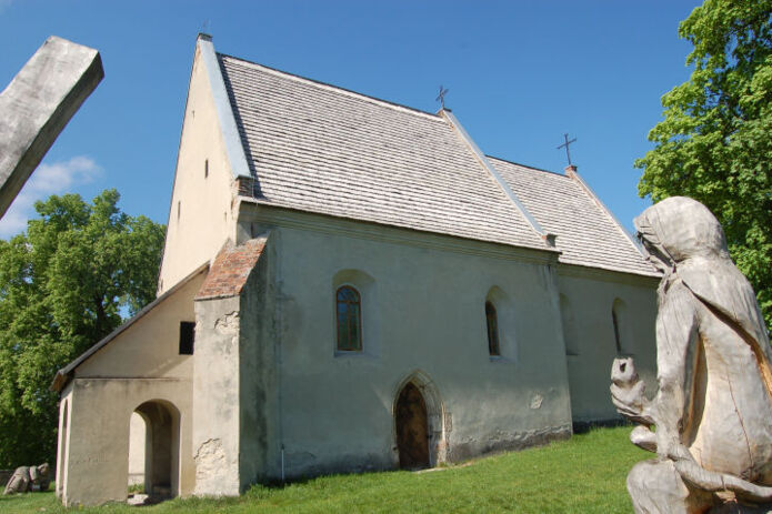 Cztery średniowieczne krypty zostały odkryte w Szydłowcu