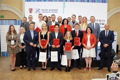 ​Młodzi mieszkańcy Łódzkiego otrzymali certyfikaty