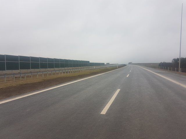 ​Kolejny odcinek drogi ekspresowej S7 między Chęcinami, a Jędrzejowem został otwarty dla kierowców.