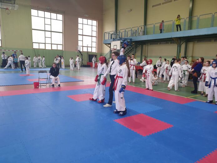 24 medale zdobyli zawodnicy Tomaszowskiej Akademii Taekwondo