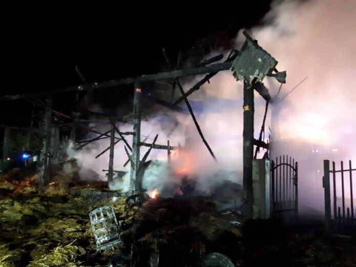 Groźny pożar w Brzustowie w gminie Inowłódz