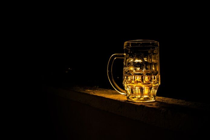 Podkowa Leśna: Zakaz nocnej sprzedaży alkoholu